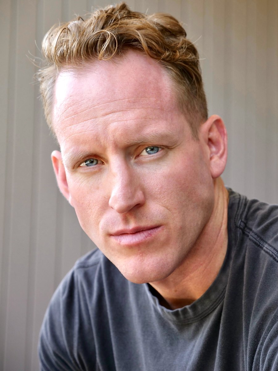 Aaron Oberst headshot